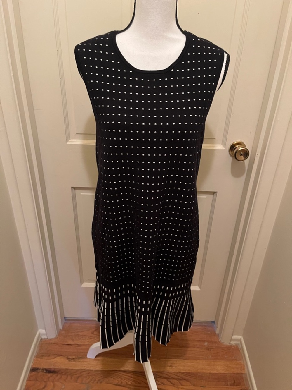 Saks Fifth Avenue Black and White Polka Dot Knit Midi Dress Sz L